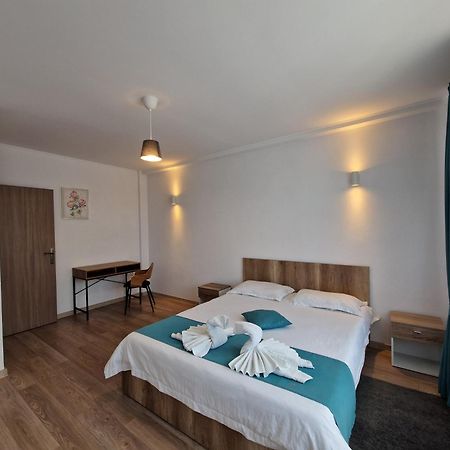 Apartamento Casa BID Piteşti Exterior foto